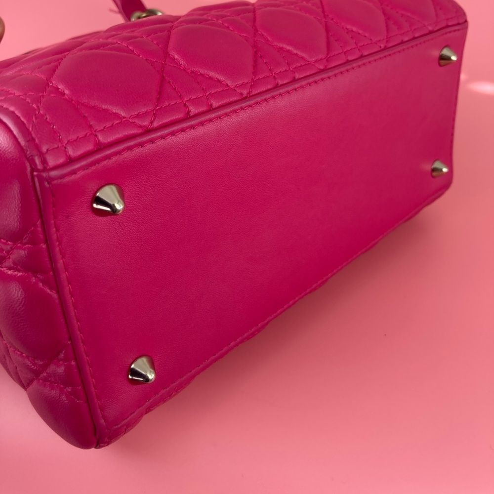 🚫SOLD🚫 Christian Dior
Lady Dior Bag Cannage Quilt Lambskin Medium - Picture 8 of 13